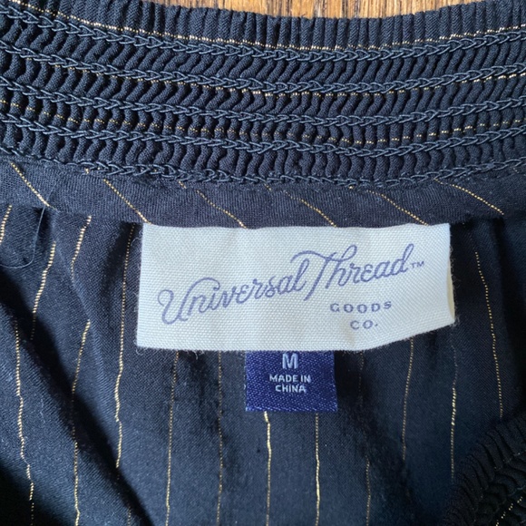 Universal Thread Blouse - Picture 2 of 3